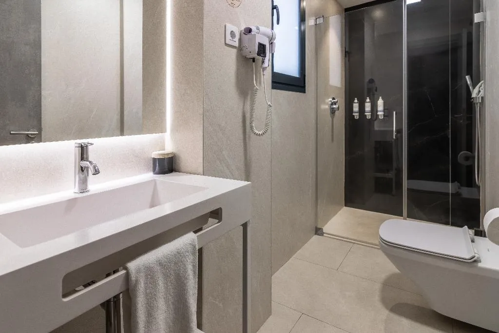 DOUBLE SINGLE USE INNER Room, Lima, Costa Del Sol