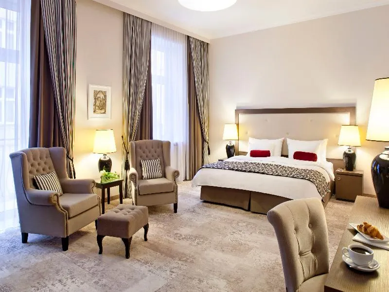 JUNIOR SUITE STANDARD Room, Metropolitan Boutique Hotel, Krakow