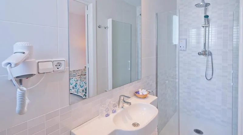 FAMILY ROOM STANDARD Room, GHT Balmes - Apartaments & Splash, Costa Brava