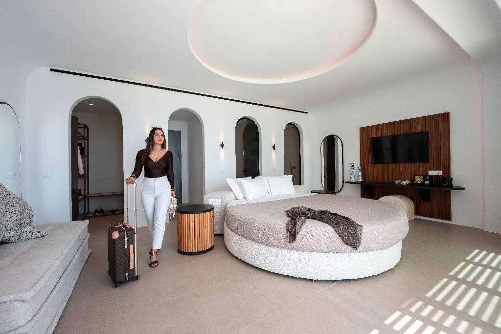SUITE SEA VIEW WITH PRIVATE POOL Room, Muse Of Mykonos, Mykonos