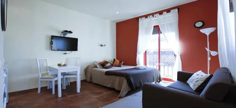 Room, Camino del Prado, Madrid