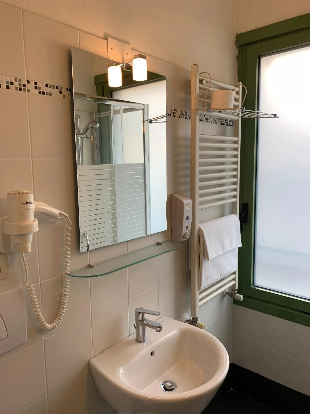 STUDIO CAPACITY 4 Room, Gemini City Centre Studios, Florence
