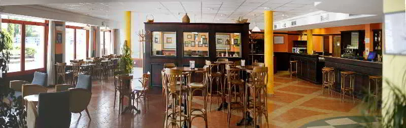 Restaurant, Iris Guadalajara, Madrid