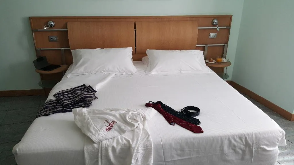 DOUBLE SINGLE USE STANDARD Room, Marina Palace Hotel Spa & Congress Hall, Catania