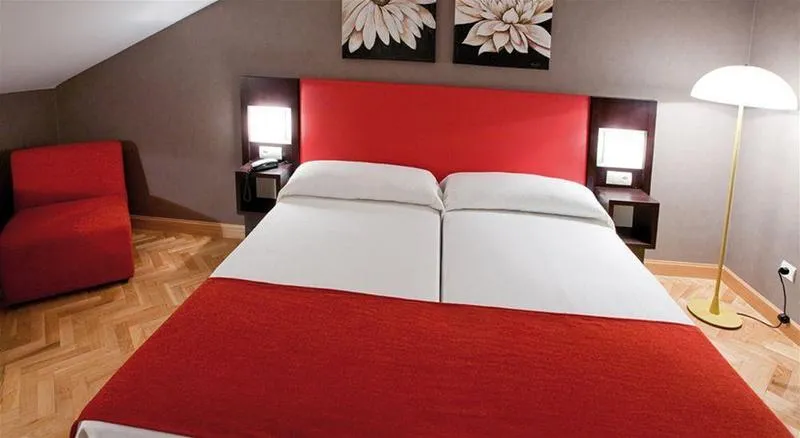 General view, Hostal Carlos III, Madrid