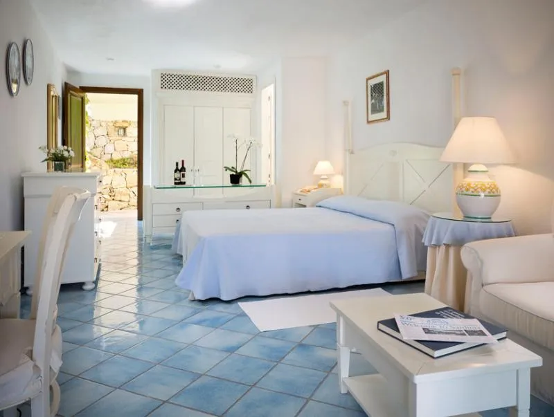 JUNIOR SUITE STANDARD Room, Club Hotel Baja Sardinia, Olbia