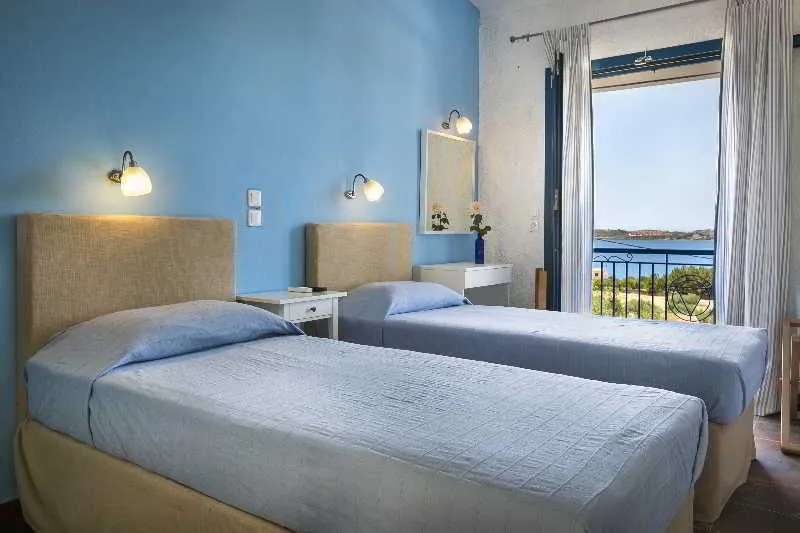 APARTMENT DELUXE CAPACITY 4 Room, Metaxatos Apartments, Kefallinia