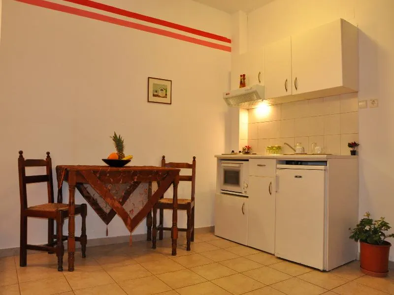 APARTMENT CAPACITY 4 Room, Haris Apartments, Crete