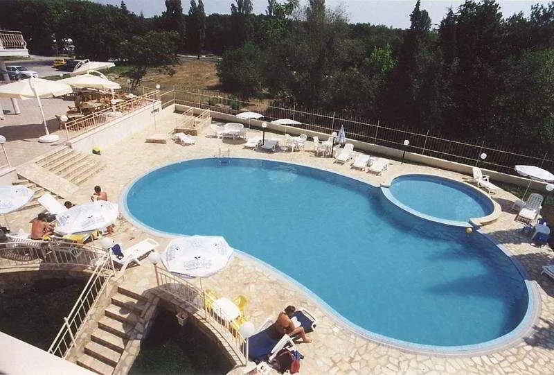 Pool, Ritza, Varna
