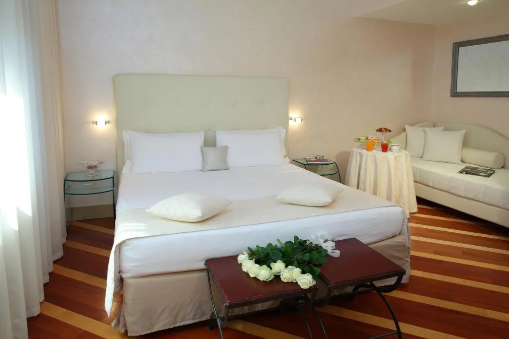 DOUBLE SUPERIOR Room, Sanpi Milano, Milan