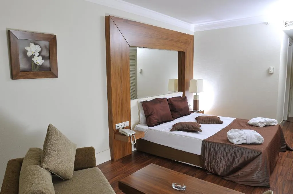 DOUBLE POOL VIEW Room, Meder Resort Hotel, Antalya