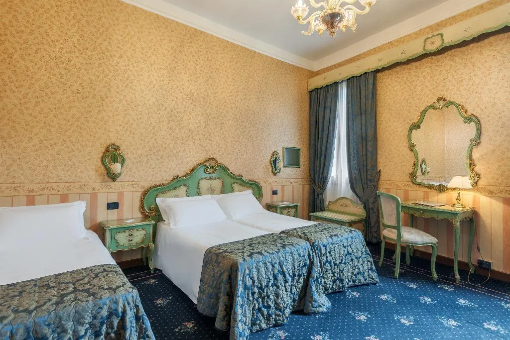 TWIN STANDARD Room, Hotel Montecarlo, Venice