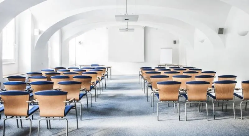 Conferences, Das Weitzer, Graz