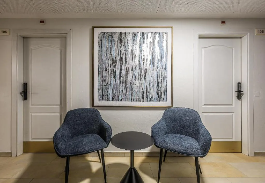 General view, Lusso Velilla, Madrid