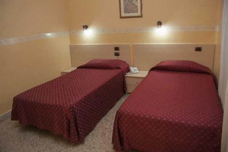 TWIN STANDARD Room, Casa La Salle, Rome