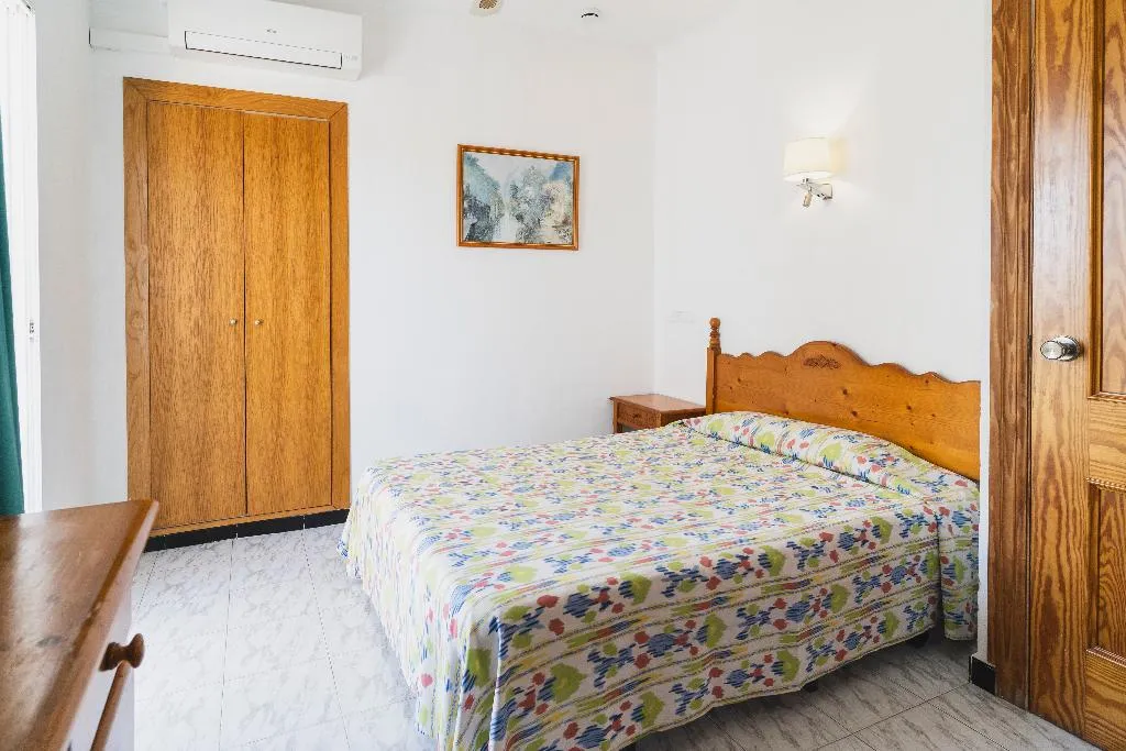 DOUBLE SINGLE USE WITH BALCONY Room, Amic Can Pastilla, Majorca