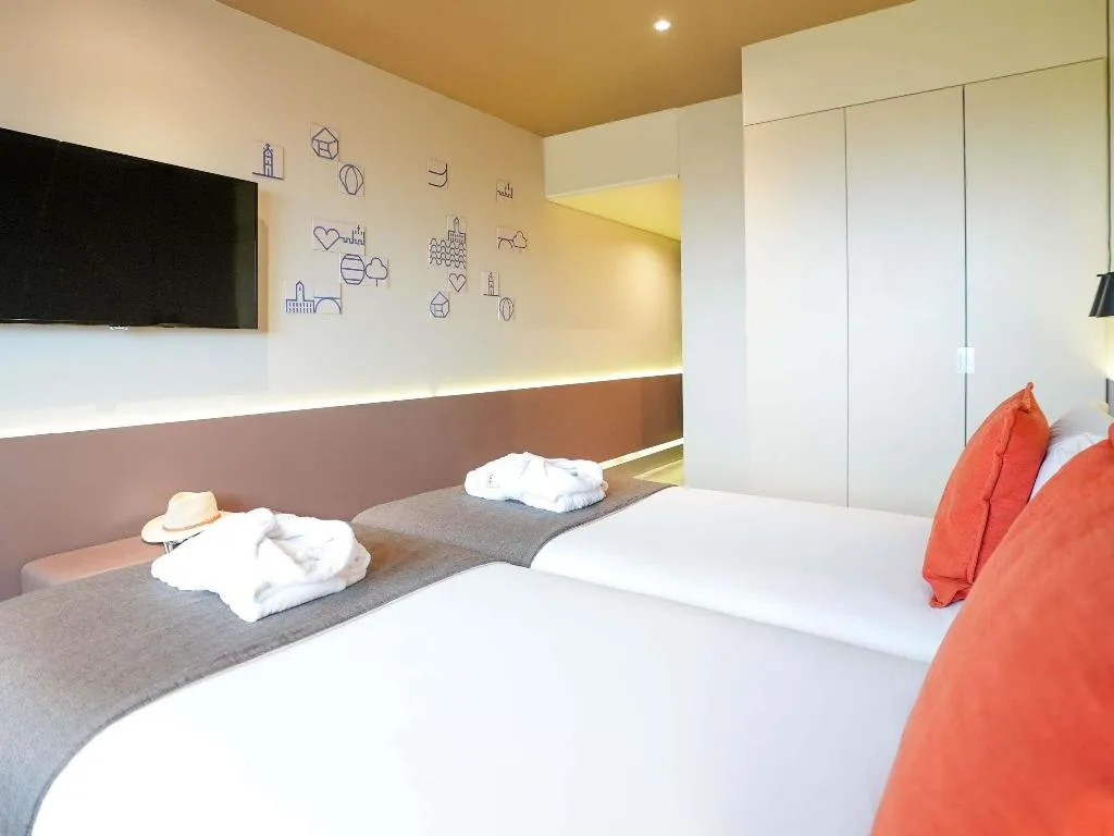 TWIN SUPERIOR Room, Mercure Porto Centro Santa Catarina, Porto