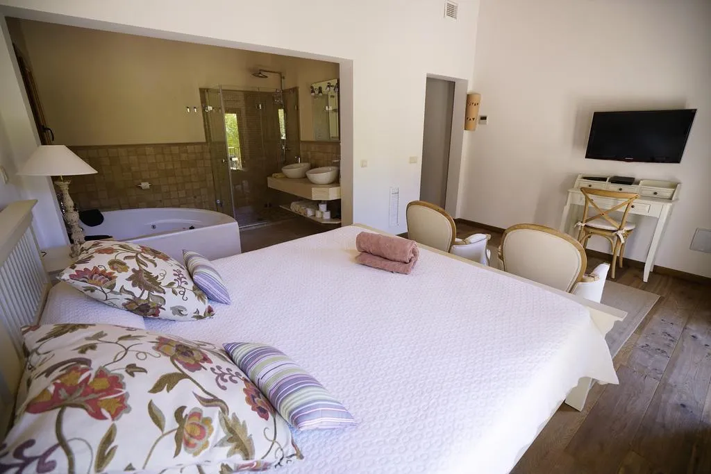 VILLA FIVE BEDROOMS Room, Bou Ros Finca Es Foners, Majorca