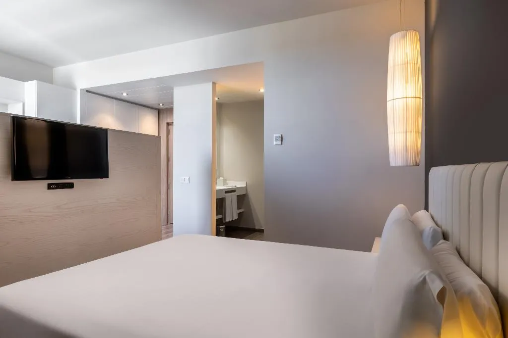 QUADRUPLE STANDARD Room, SB Plaza Europa, Barcelona