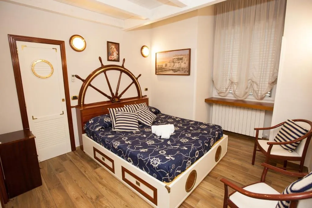 DOUBLE STANDARD Room, Hotel Ausonia, Naples