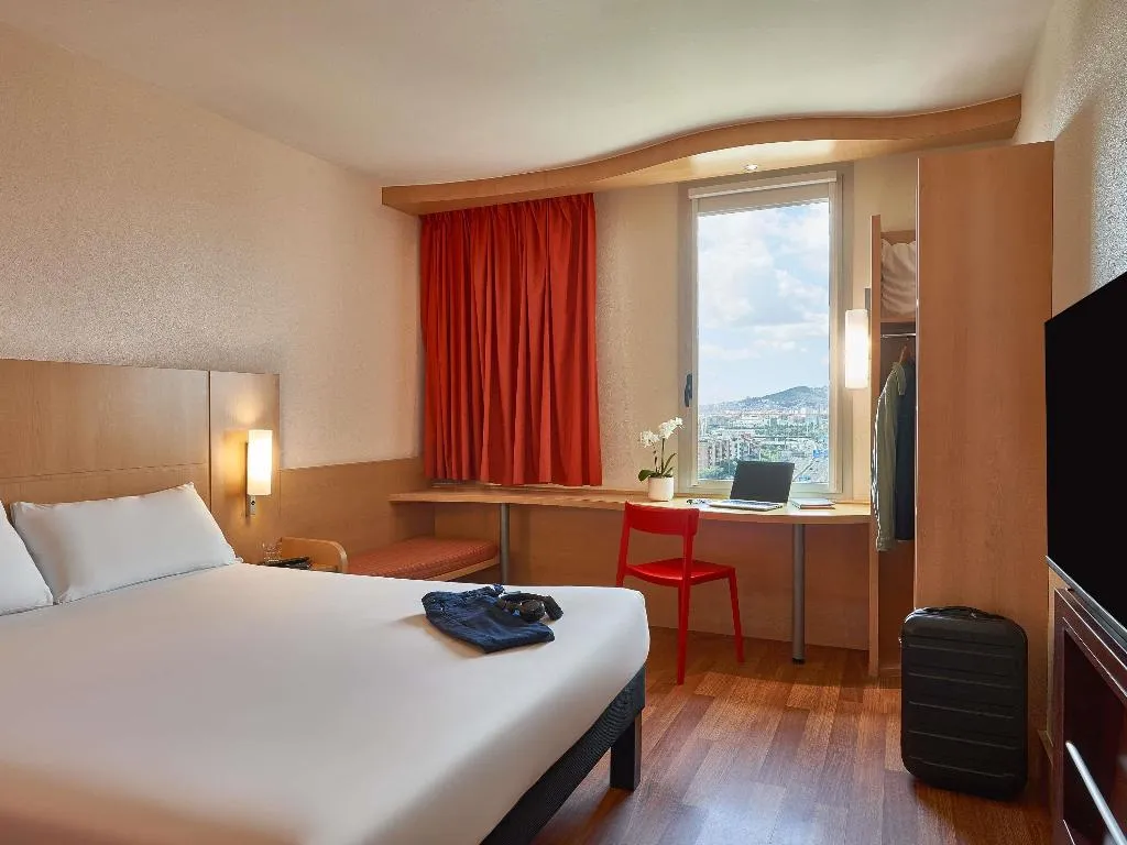 DOUBLE STANDARD Room, ibis Barcelona Santa Coloma, Barcelona