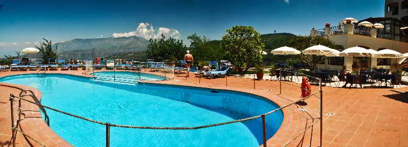 Pool, Grand Hotel Hermitage, Naples