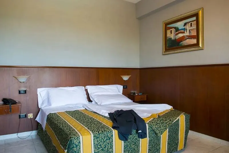 Double or Twin ECONOMY Room, Dei Pini, Catania