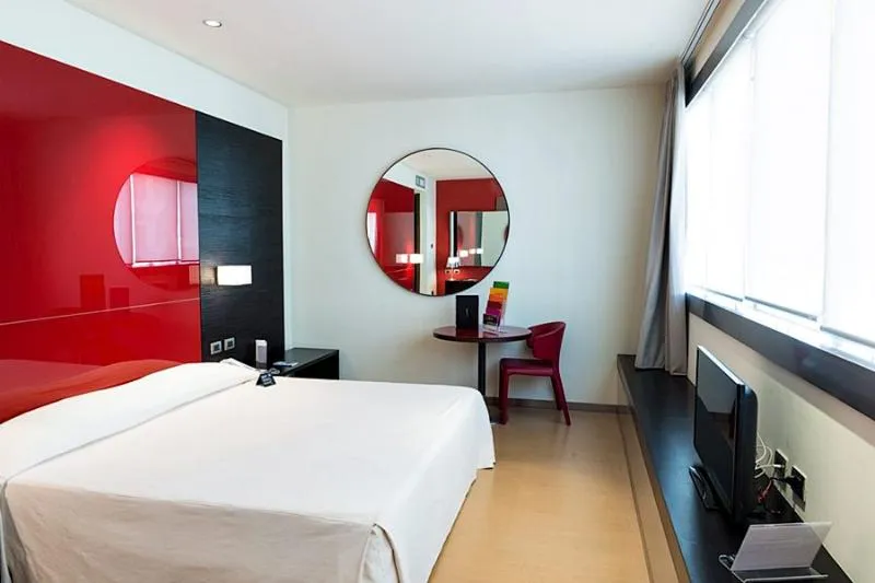Double or Twin DELUXE Room, UNA HOTELS T Hotel Cagliari, Cagliari