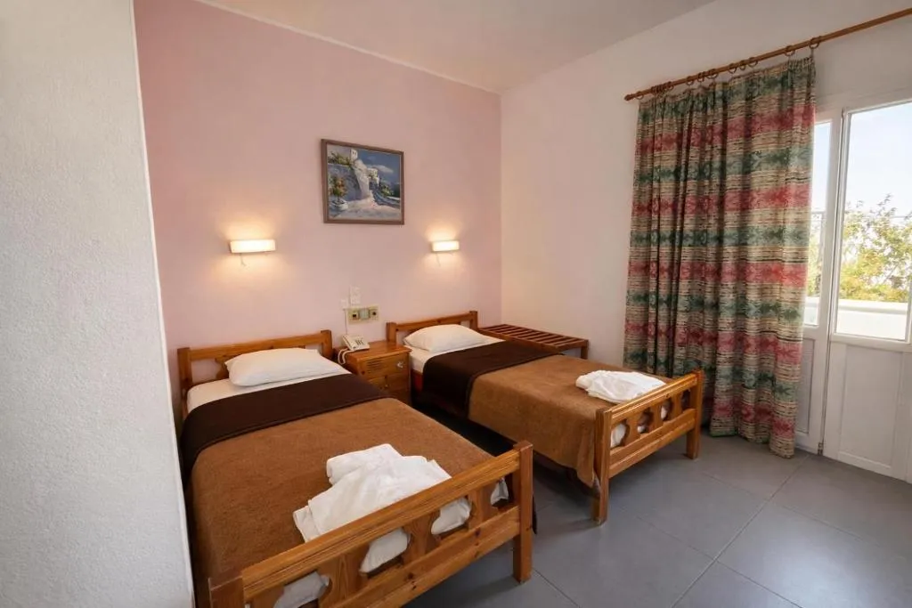 General view, Hotel Babis, Santorini