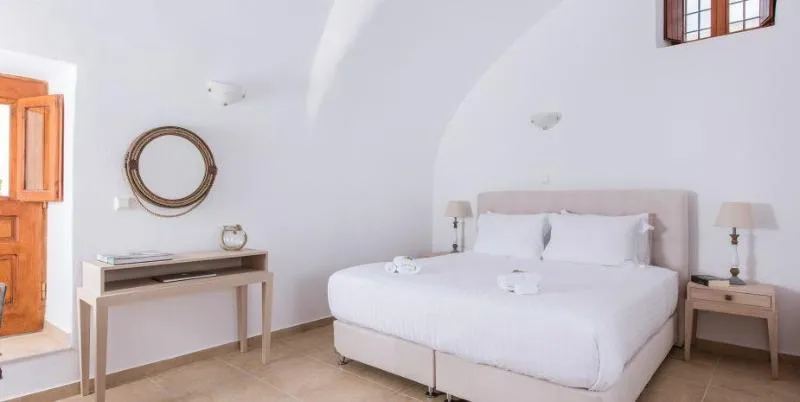 SUITE HONEYMOON Room, Estate 1896, Santorini