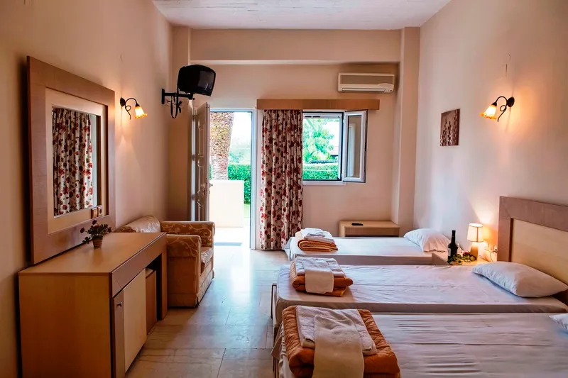QUADRUPLE STANDARD Room, Anita Hotel, Corfu