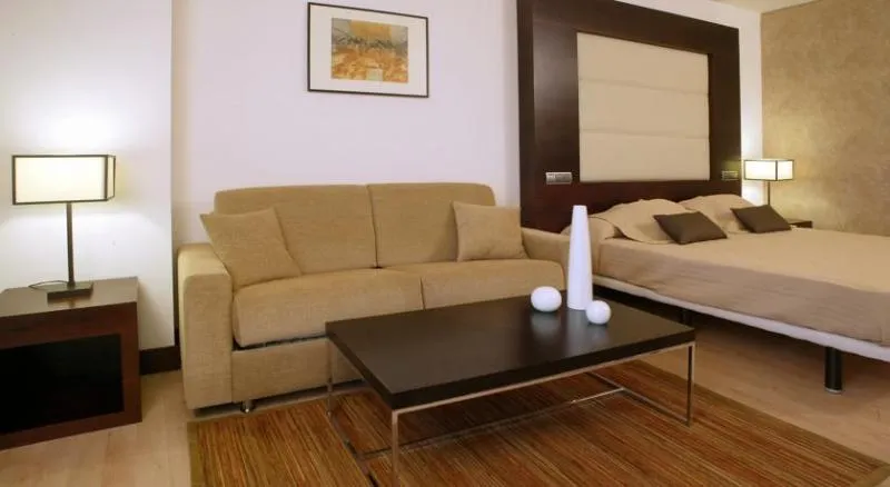 JUNIOR SUITE STANDARD Room, Eurostars I-Hotel Madrid, Madrid