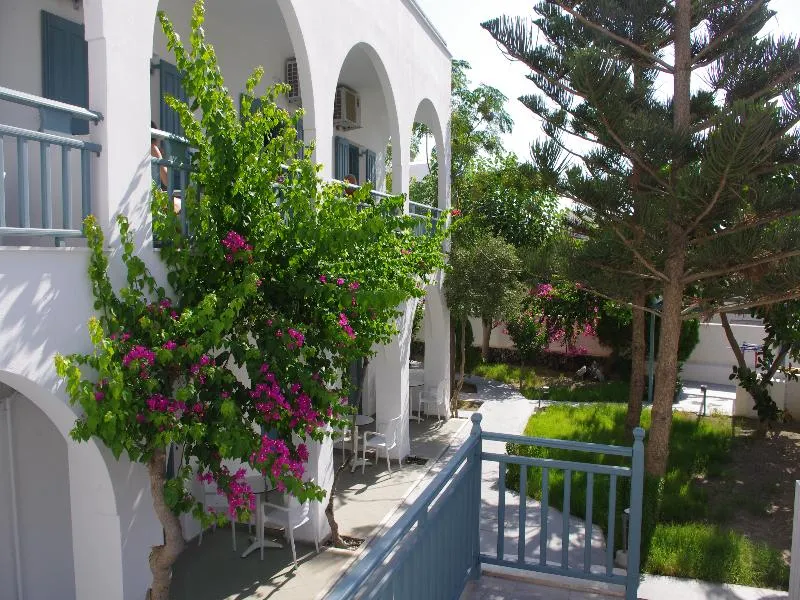 General view, Iris Boutique Hotel, Santorini