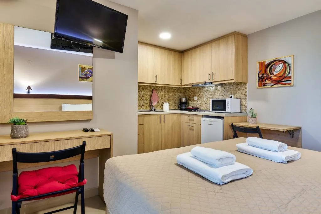 STUDIO DELUXE ONE BED Room, Dorian, Crete