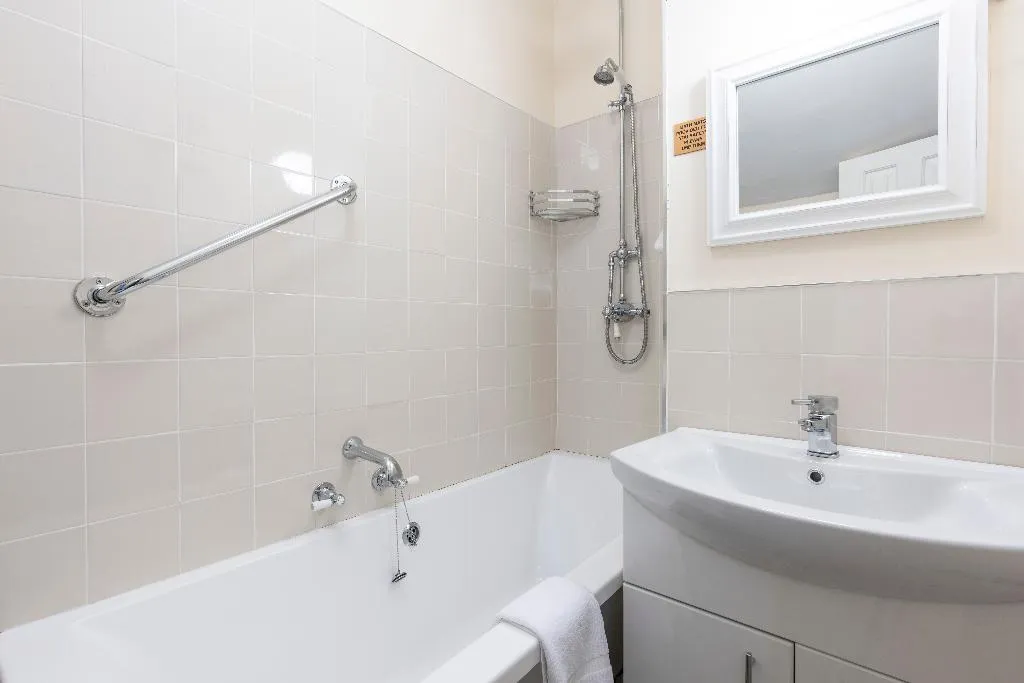 DOUBLE STANDARD Room, Abbeyglen Castle, Connaught