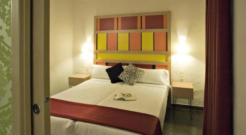 APARTMENT CAPACITY 2 Room, Ciutat Vella Apartments, Barcelona
