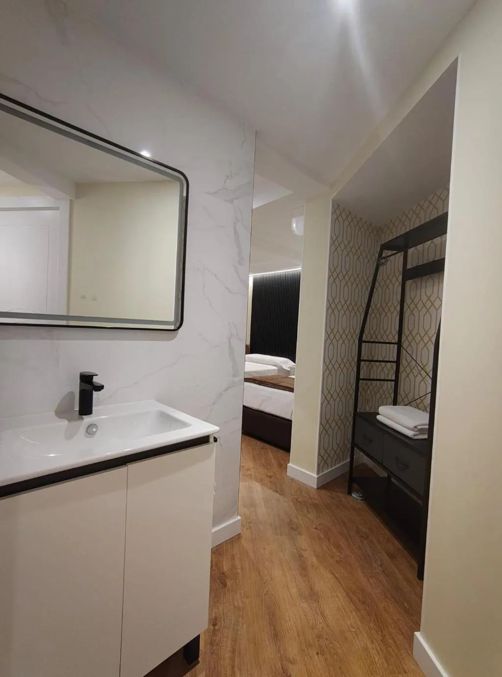 TWIN STANDARD Room, Hostal Jq Madrid 1, Madrid