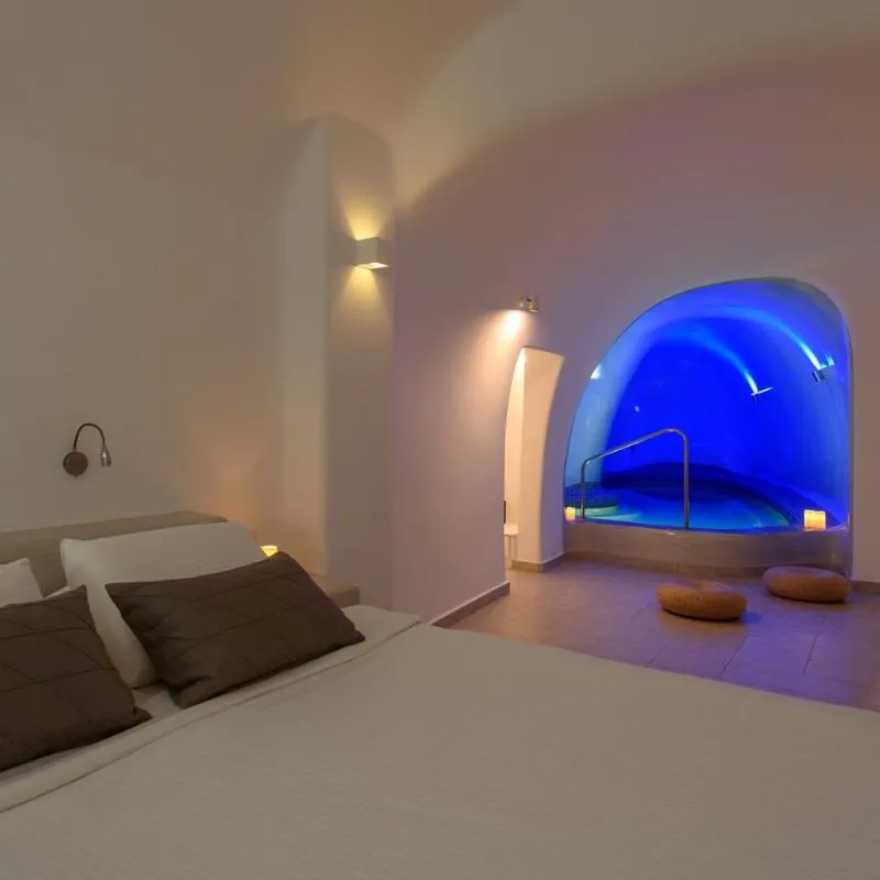 SUITE GRAND Room, Pegasus Suites & Spa, Santorini