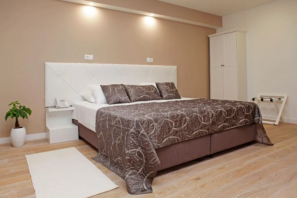 DOUBLE DELUXE WITH BALCONY Room, Hotel Villa Telenta, Dubrovnik