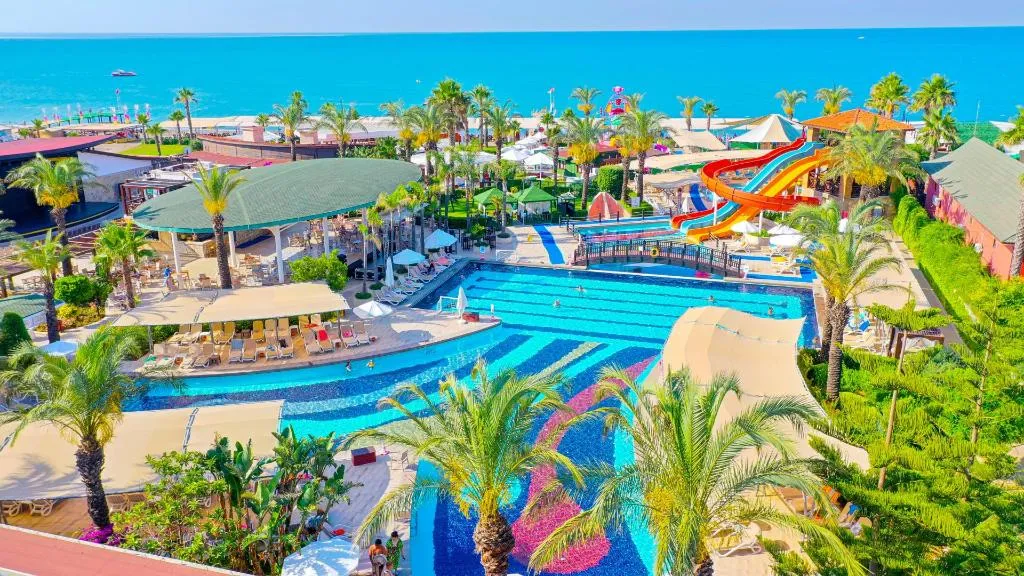 Pool, Crystal Family Comfort Collection, Antalya