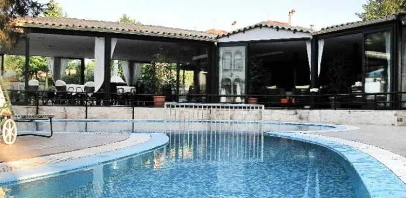 Pool, Lesse, Halkidiki