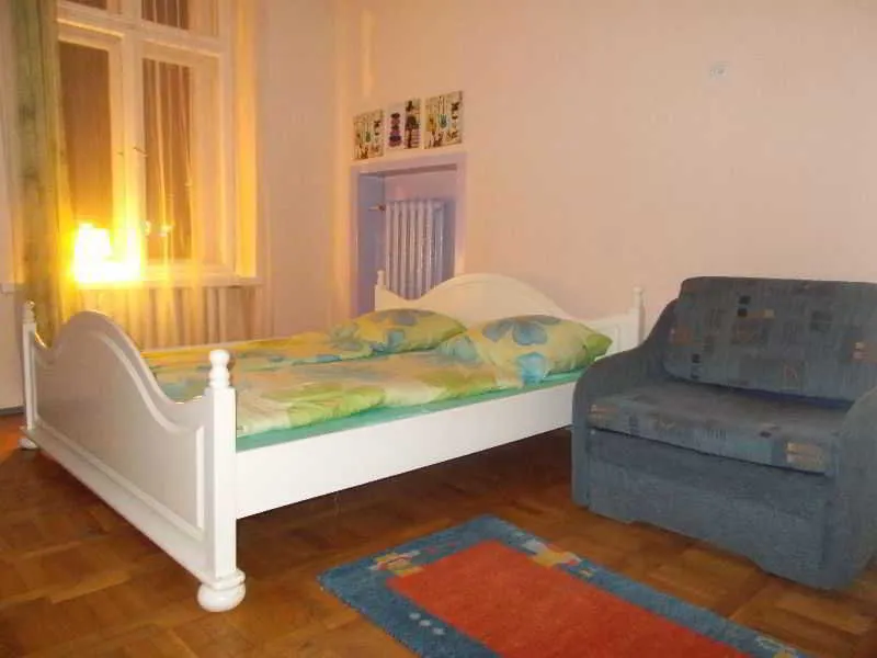 Room, Zodiakus, Krakow