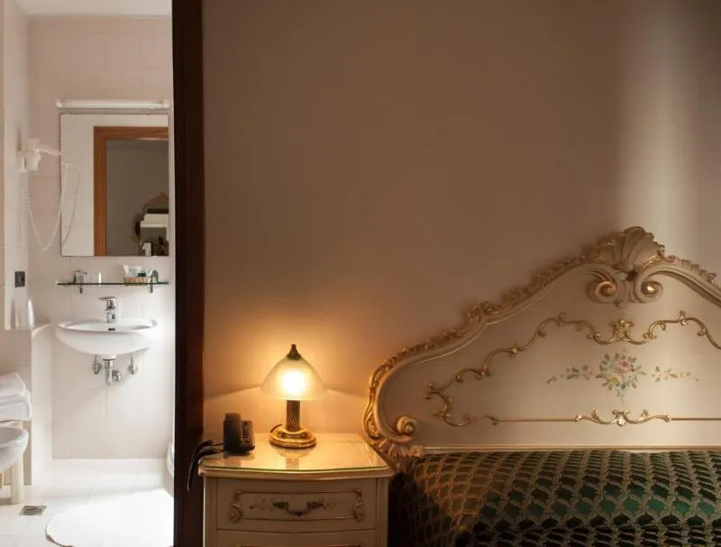 Double or Twin CLASSIC Room, Appartamenti Commercio & Pellegrino, Venice