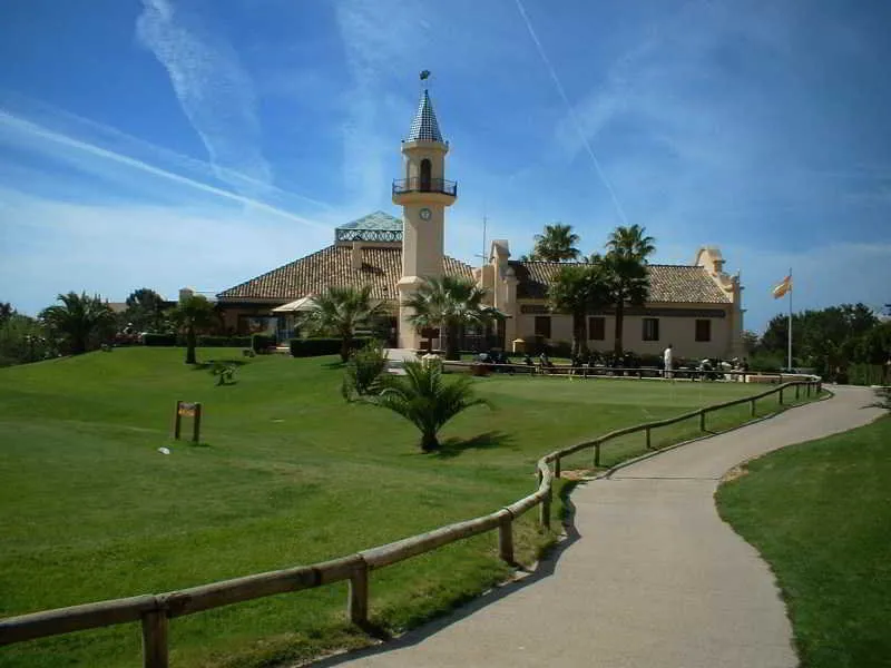 Sports and Entertainment, Leo Las Americas, Costa De La Luz
