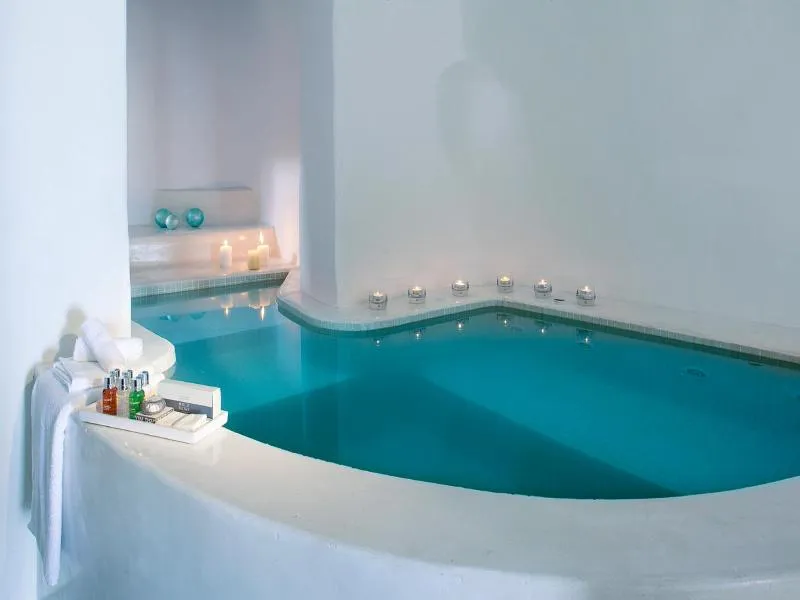 SUITE WITH JACUZZI Room, Aliko Luxury Suites, Santorini