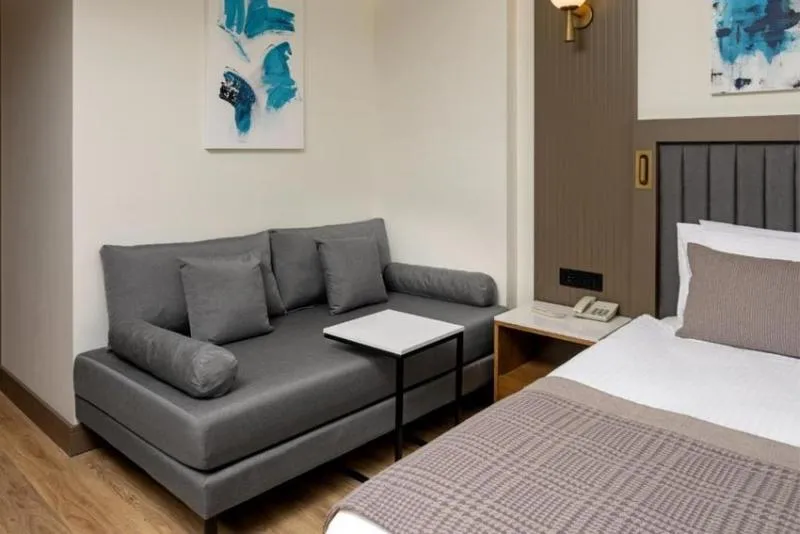 QUADRUPLE SUPERIOR Room, Dobedan World Palace Ex Alva Donna, Antalya