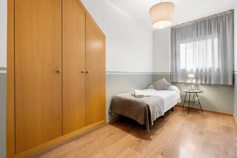 APARTMENT FOUR BEDROOMS Room, Sensation Authentic Gracia, Barcelona