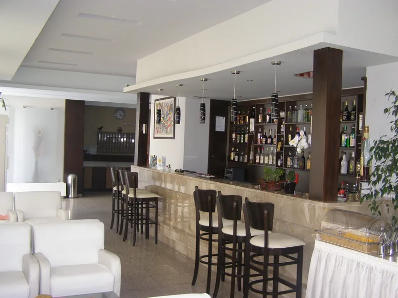 Lobby, Paritsa, Kos