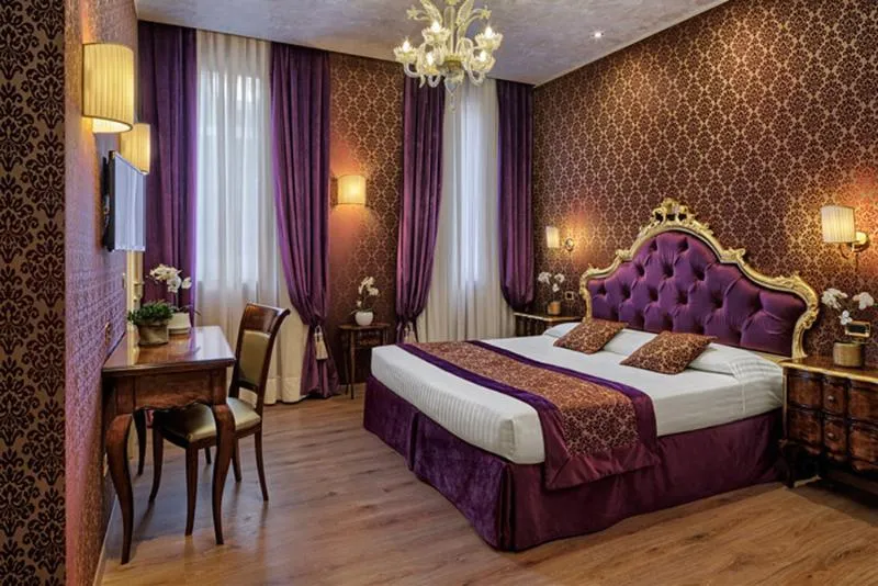 Double or Twin SUPERIOR Room, Tre Archi, Venice