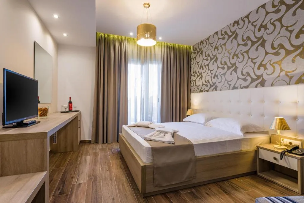 DOUBLE WITH BALCONY Room, Lagaria Hotel, Thessaloniki